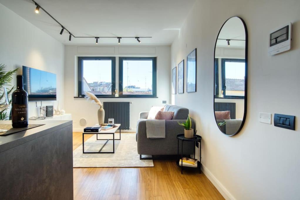 Italianflat - Canal Couture, Navigli Luxury Retreat Милано Екстериор снимка