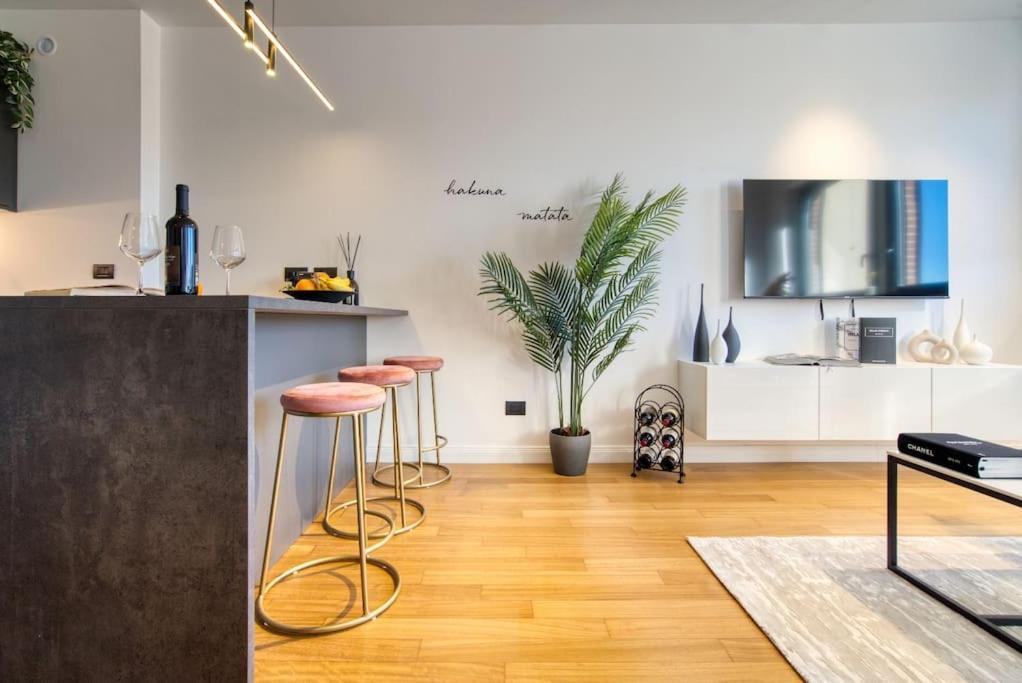 Italianflat - Canal Couture, Navigli Luxury Retreat Милано Екстериор снимка